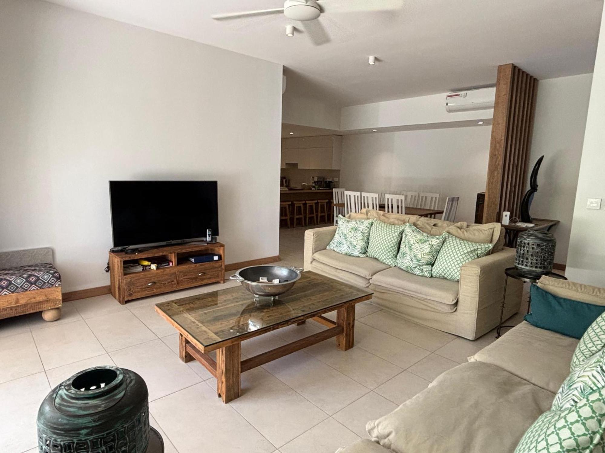 Ferienwohnung Mont Choisy Le Parc By Pam Golding Exterior foto
